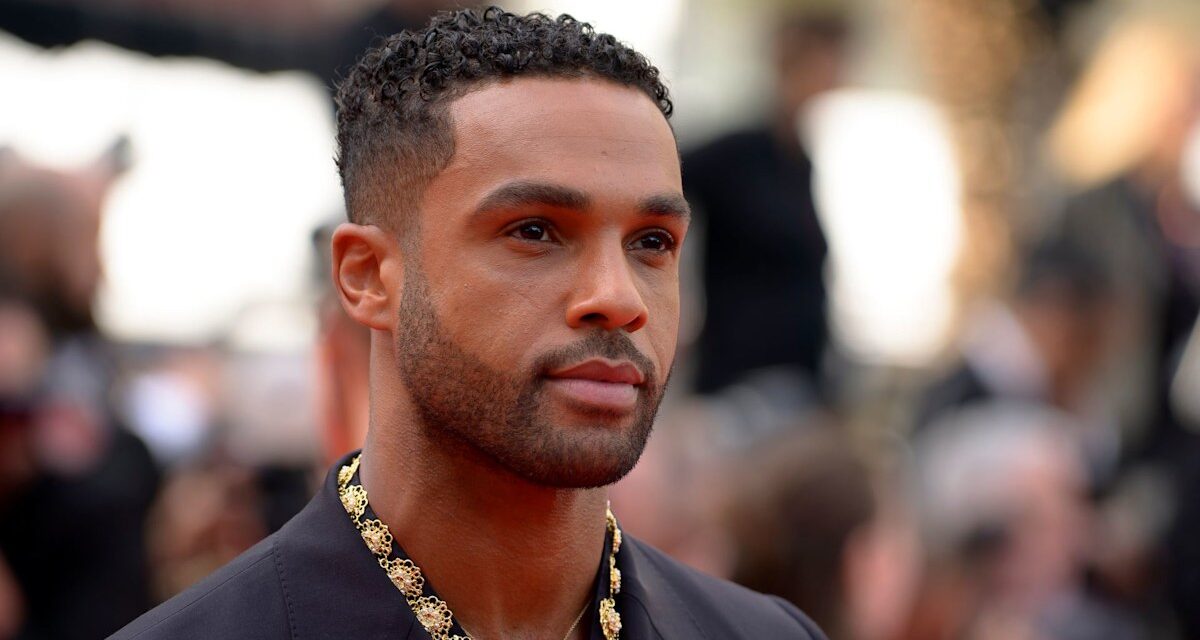 Emily dans Lucien Laviscount de Paris réagit aux commentaires cinglants de Lucas Bravo sur le spectacle Netflix – exclusif