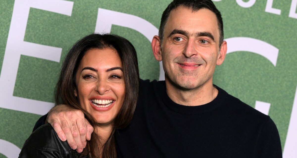 Ronnie O&rsquo;Sullivan&rsquo;s Bride Laila Rouass Rocks Bottes de cowboy non conventionnelles pour le mariage de Londres 10 mois après la scission