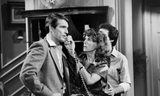 Les stars de l&rsquo;hôpital général rendent hommage à Chris Robinson car la cause du décès à 86 est révélée