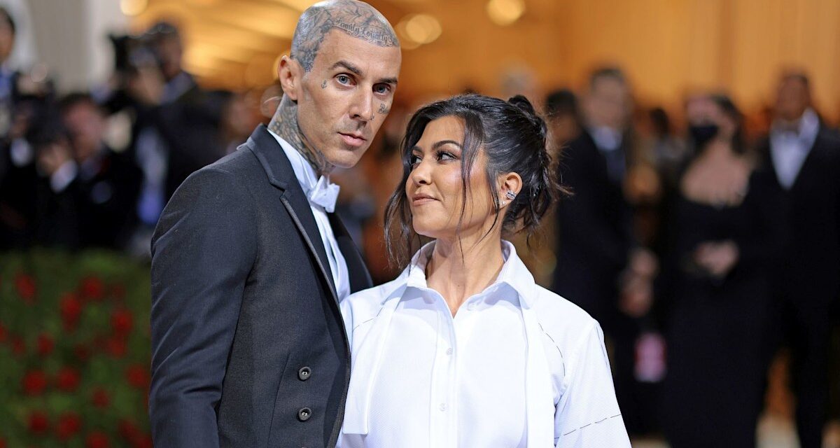 Kourtney Kardashian et le fils de Travis Barker de 19 mois ont l&rsquo;air si grandi en magnifiques photos
