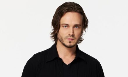 Jonathan Jackson rompt le silence à la sortie choquante de l&rsquo;hôpital général après 9 mois «Expérience»