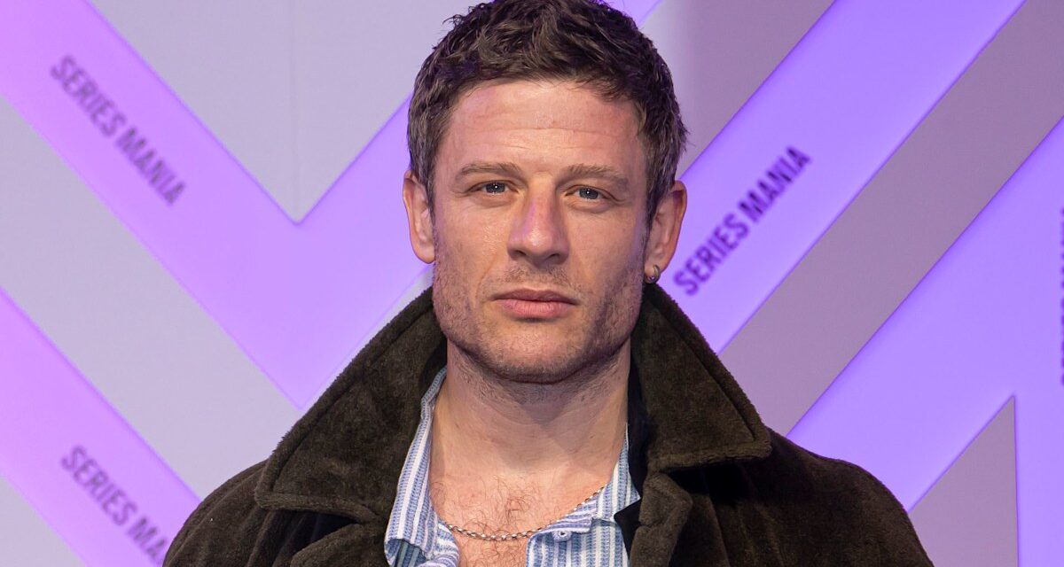 James Norton a eu la meilleure réponse après avoir été pris avec un billet de train pendant plus de 60 ans