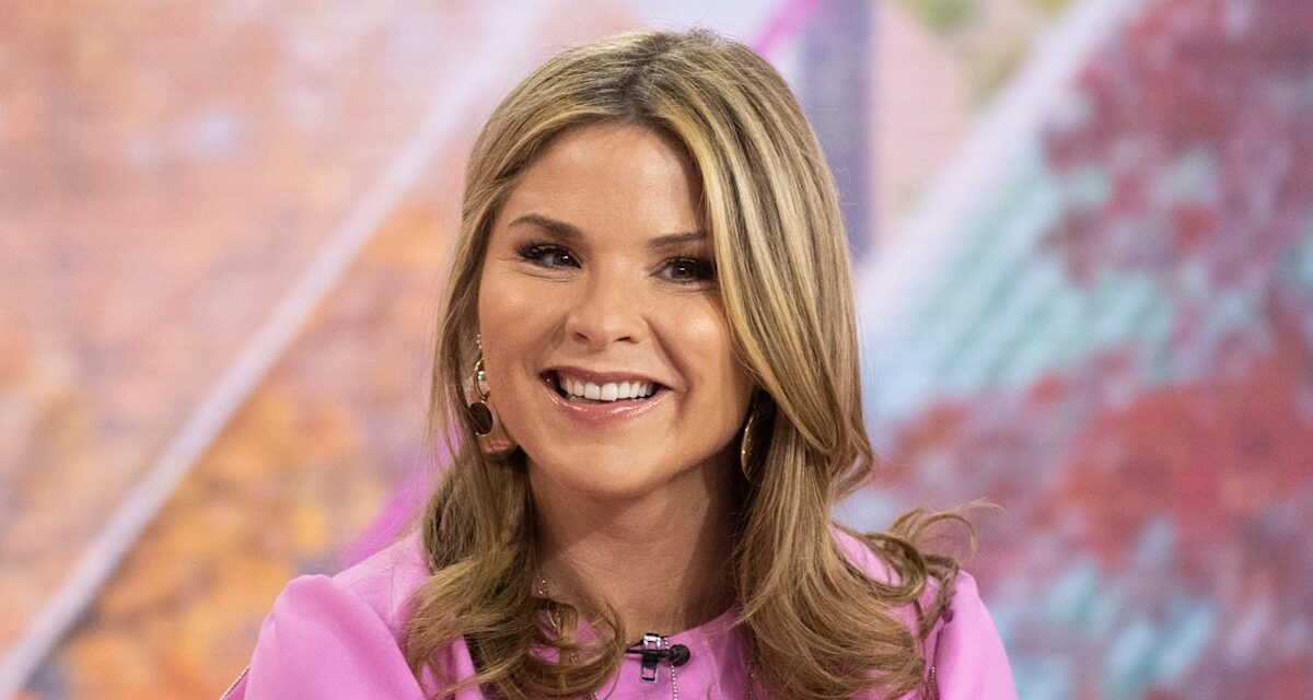 Jenna Bush Hager est toutes les jambes le jour de la plage célébrant le 4 juillet en famille