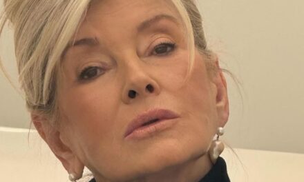 Je vous laisse participer aux soins anti-âge non négociables Martha Stewart, 83 ans, ne quittera pas la maison sans