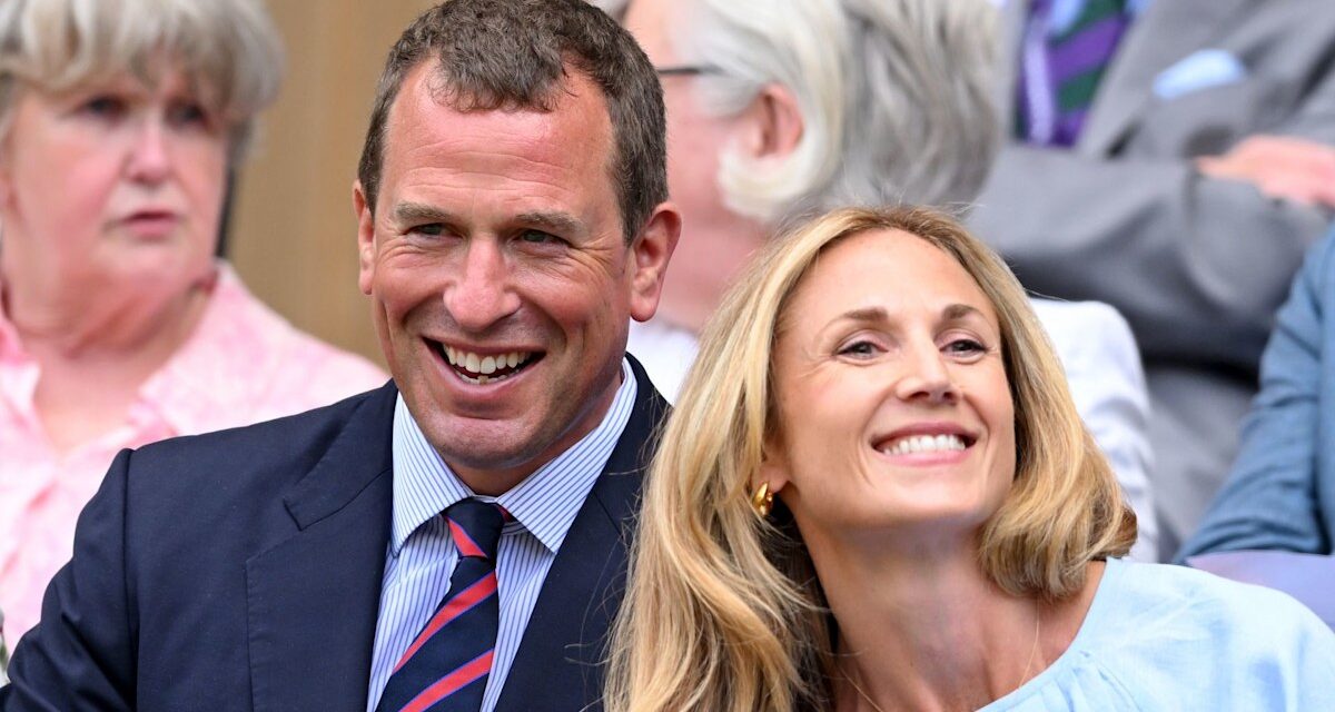 La petite amie de Peter Phillips gagne des éloges alors que les fans la comparent à la royale senior «parfaite»