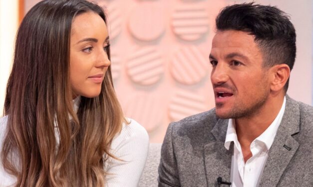 Arrangements de sommeil non conventionnels d&rsquo;Emily Andre avec son mari Peter et les beaux-enfants