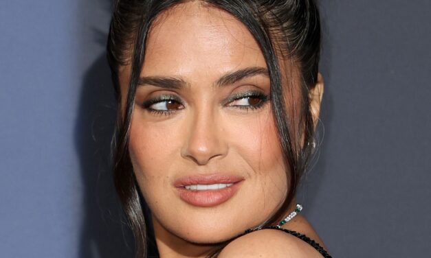 Salma Hayek, 58 ans, brille avec une apparence naturelle pour une sortie étoilée