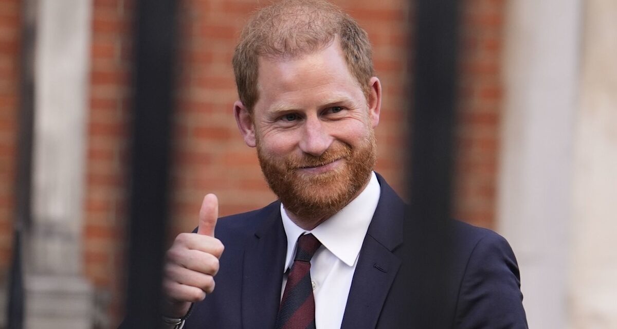 Le prince Harry franchit la première étape comme une réunion possible avec les bords du roi Charles