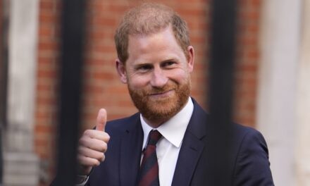 Le prince Harry franchit la première étape comme une réunion possible avec les bords du roi Charles