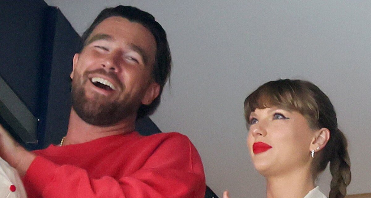 Taylor Swift et Travis Kelce font une apparence publique élogieuse après une annonce d&rsquo;engagement