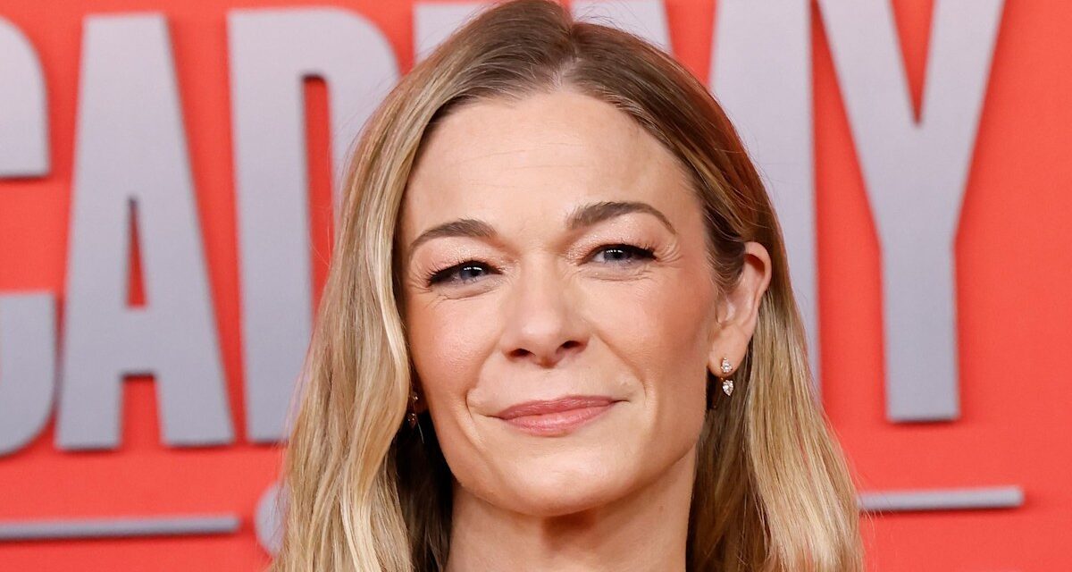 Leann Rimes «  Making Awsend  » après l&rsquo;affaire a fait d&rsquo;elle une «cible»