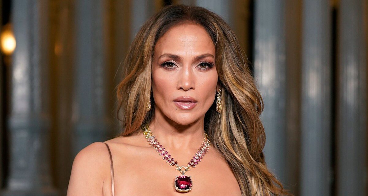 Le moment top décontracté de Jennifer Lopez est l&rsquo;inspiration de style estival dont nous avions besoin