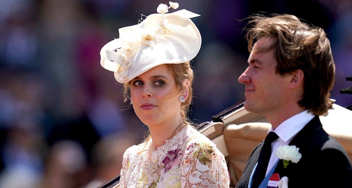 Le mari de la princesse Béatrice, Edoardo, passe sur le jardin du roi Charles