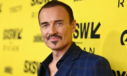 Nip / Tuck Star meurt tragiquement à l&rsquo;âge de 56 ans