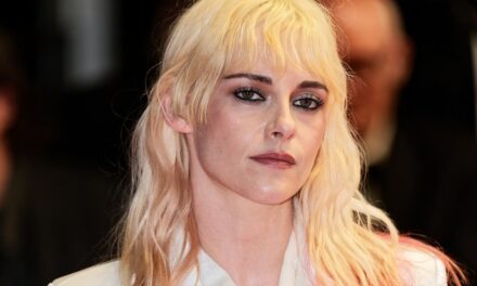 Kristen Stewart a l&rsquo;air méconnaissable avec un nouveau look audacieux alors qu&rsquo;elle sort avec sa femme Dylan Meyer