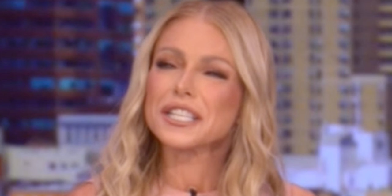 Kelly Ripa appelle le spectateur en direct vocal car ils ont des opinions de division