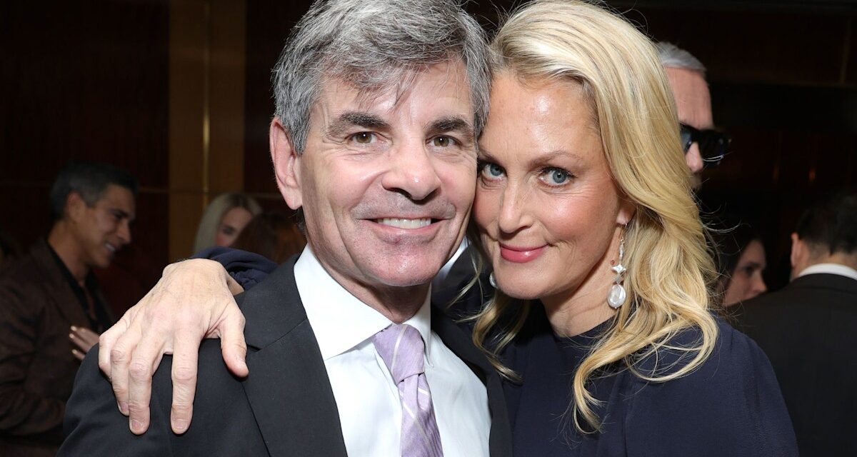 La famille de George Stephanopoulos et Ali Wentworth «s&rsquo;étend» alors qu&rsquo;ils présentent un nouveau membre