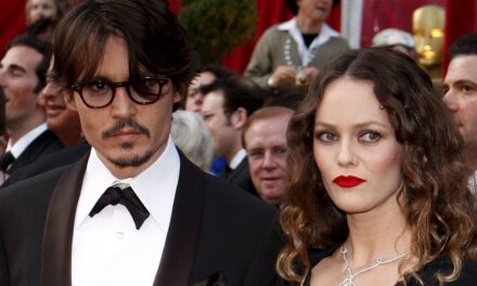 Les 2 compétences de la vie de Johnny Depp, l&rsquo;ex-femme, l&rsquo;ex-femme, Vanessa Paradis, a insisté sur