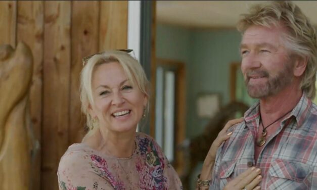 Noel Edmonds et sa femme Elizabeth ouvrent les portes de leur maison néo-zélandaise alors qu&rsquo;ils lancent un nouveau spectacle
