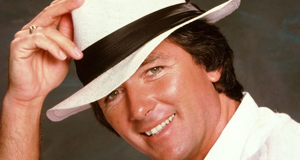 Dallas Heartthrob Patrick Duffy a repéré travailler dans le supermarché – voyez-le maintenant