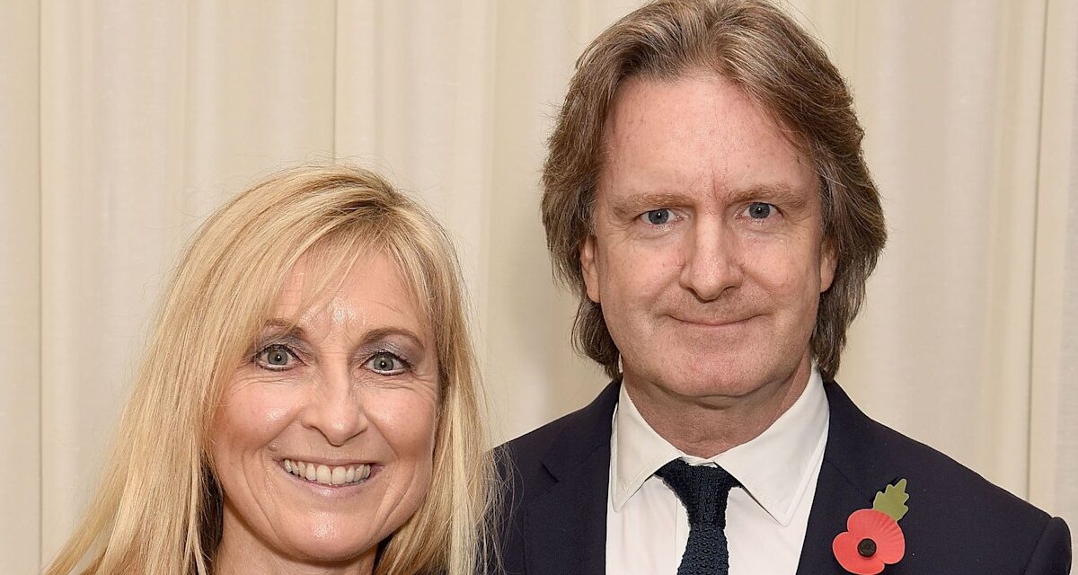 Le mari de Fiona Phillips partage une mise à jour déchirante au milieu de la bataille d&rsquo;Alzheimer