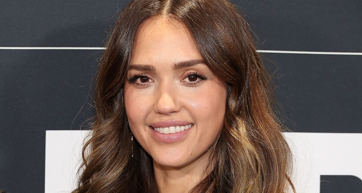 Le nouveau petit ami d&rsquo;Alba de Jessica est révélé comme un célèbre acteur hollywoodien