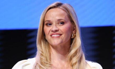 À l&rsquo;intérieur de l&rsquo;escapade romantique de Reese Witherspoon avec un petit ami d&rsquo;affaires