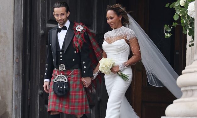 Pourquoi Mel B a été autorisé à accueillir le troisième mariage à la cathédrale exclusive de Saint-Paul