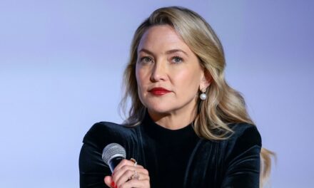Kate Hudson admet que son «cœur est lourd» alors qu&rsquo;elle pleure la mort subite