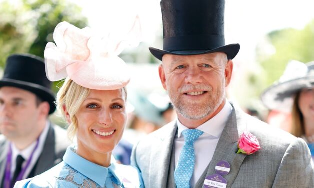 Zara et Mike Tindall ont pris la caméra alors qu&rsquo;ils font une apparition surprise en Australie