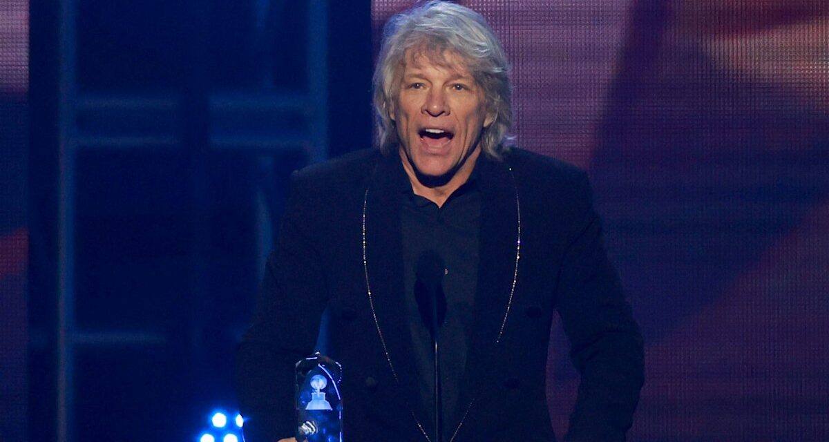 Jon Bon Jovi fait Deviant Stand Over chéries de 43 $ de manoir qui pend dans la balance