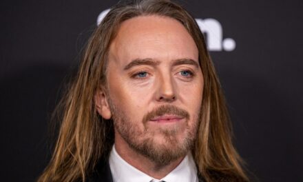 Tim Minchin a contraint de quitter LA après une distorsion «terrible» de la vie personnelle