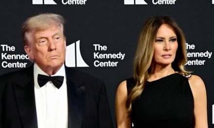 La réponse surprenante de Melania Trump lorsqu&rsquo;on lui a demandé si elle était juste avec Trump pour de l&rsquo;argent
