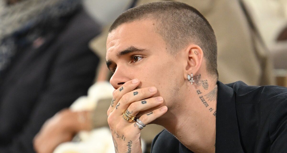 Romeo Beckham partage un message émotionnel à frère Brooklyn après Tragic News