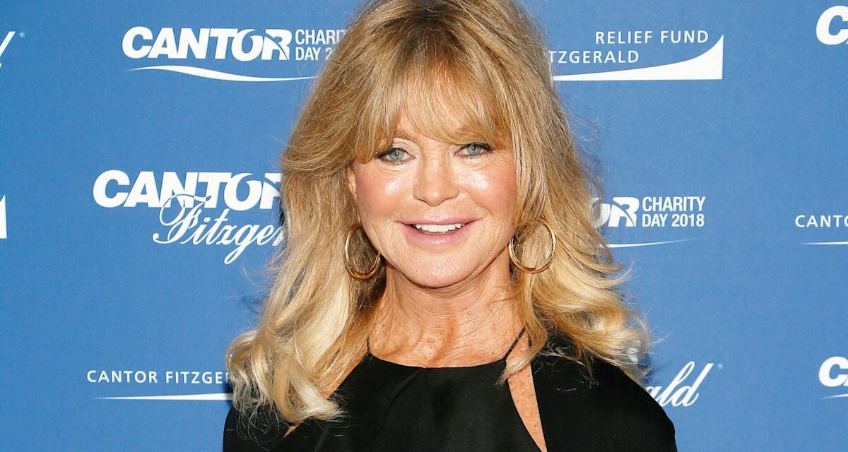Découvrez les photos d&rsquo;hier et d&rsquo;aujourd&rsquo;hui de Goldie Hawn, de la danseuse à aujourd&rsquo;hui, alors qu&rsquo;elle fête ses 80 ans