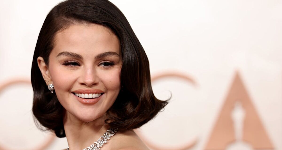 Selena Gomez vient de faire ses débuts à ce jour – et nous sommes obsédés