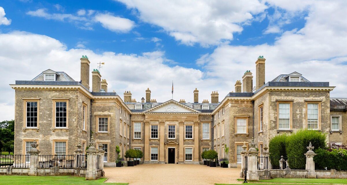Les fans de la princesse Diana affluent vers Althorp alors que Earl Spencer annonce un changement