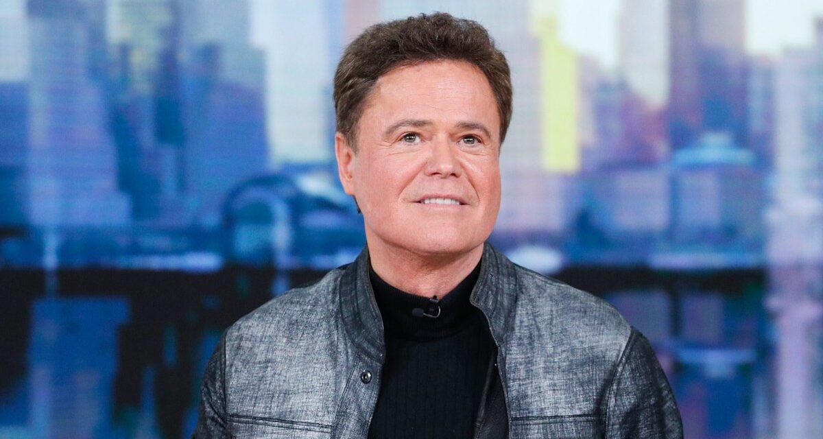 Donny Osmond Serenades Médecins grâce à sa propre opération – Voir l&rsquo;incroyable vidéo!