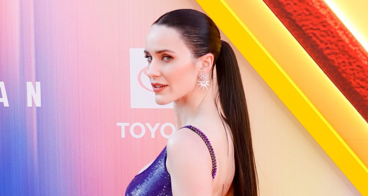 Rencontrez le beau mari acteur de Rachel Brosnahan qui donnerait à Superman une course pour son argent