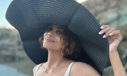Le look de maillot de bain de luxe grésillant de Halle Berry peut être le vôtre pour seulement 65 $