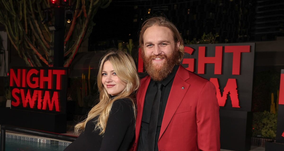 La belle-fille de Goldie Hawn, Meredith Hagner, parle franchement des récentes difficultés parentales – et de qui est venue à son secours