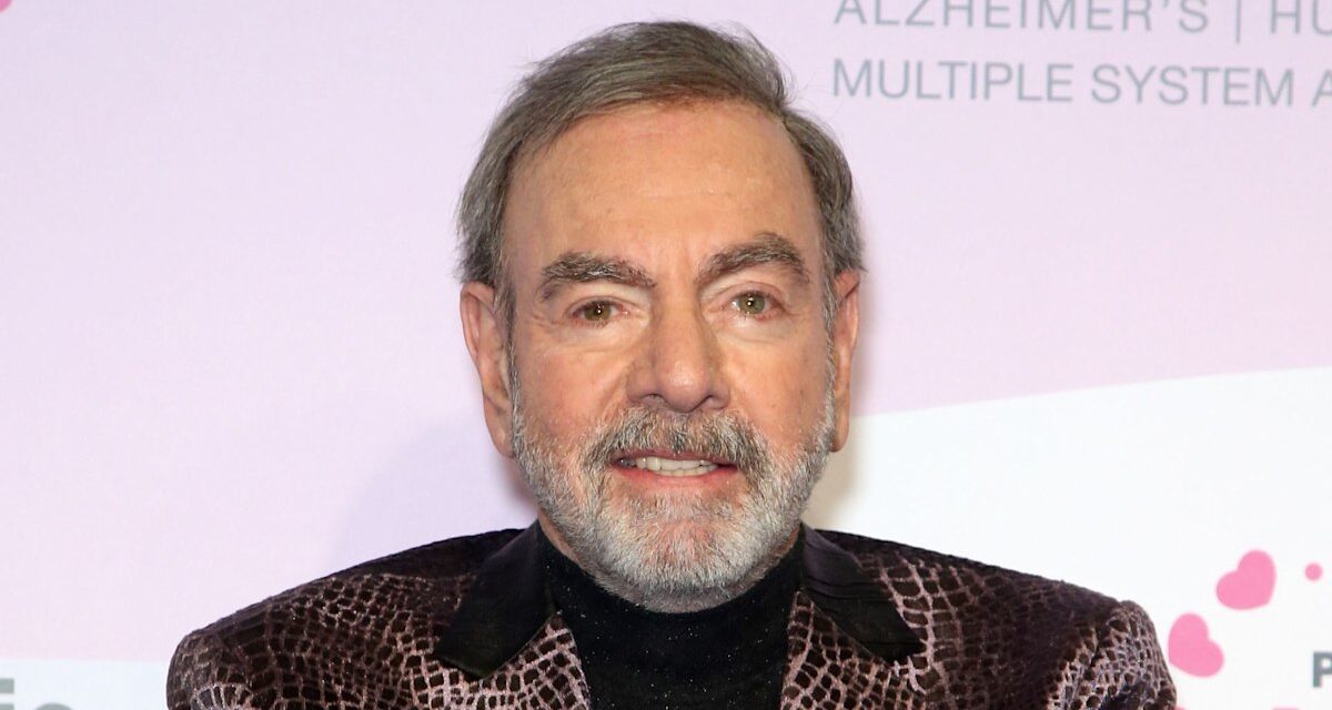 Rencontrez la troisième épouse bombe blonde de Neil Diamond qui a 30 ans son junior