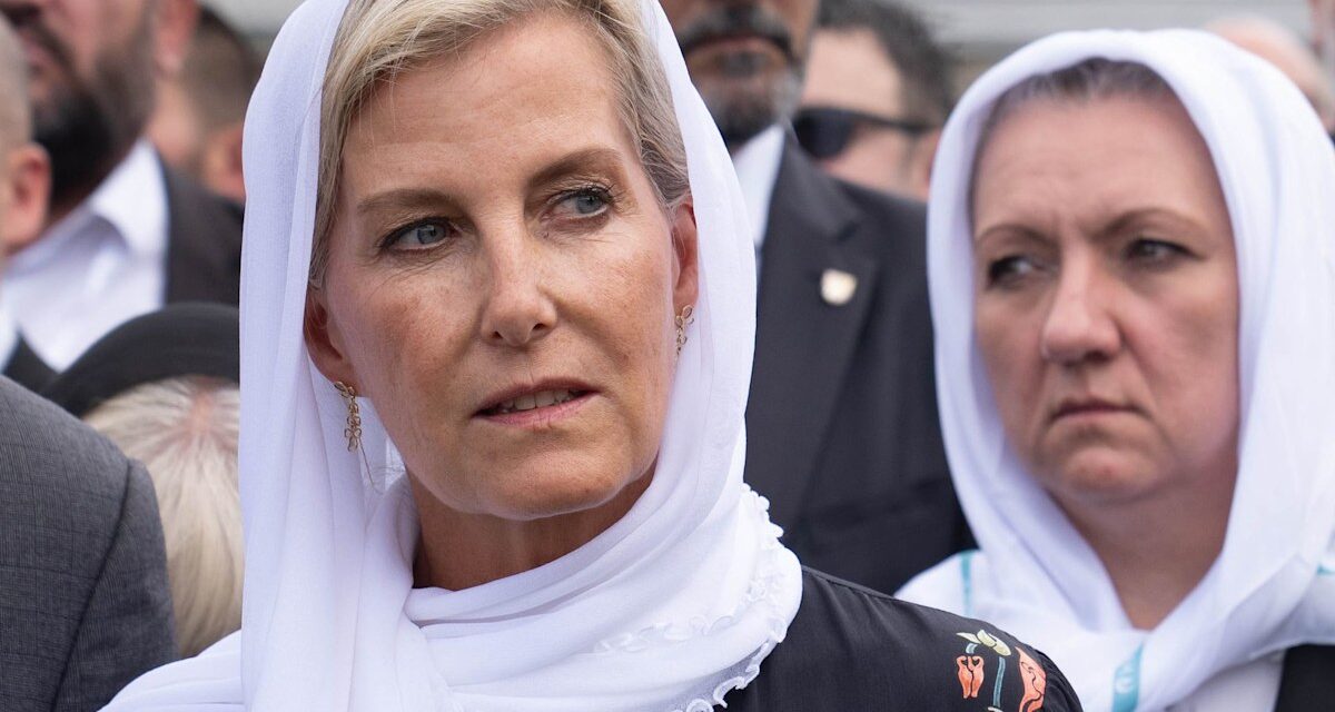 La duchesse Sophie réconforte la mère en deuil en visite royale «émotionnelle» et «puissante»