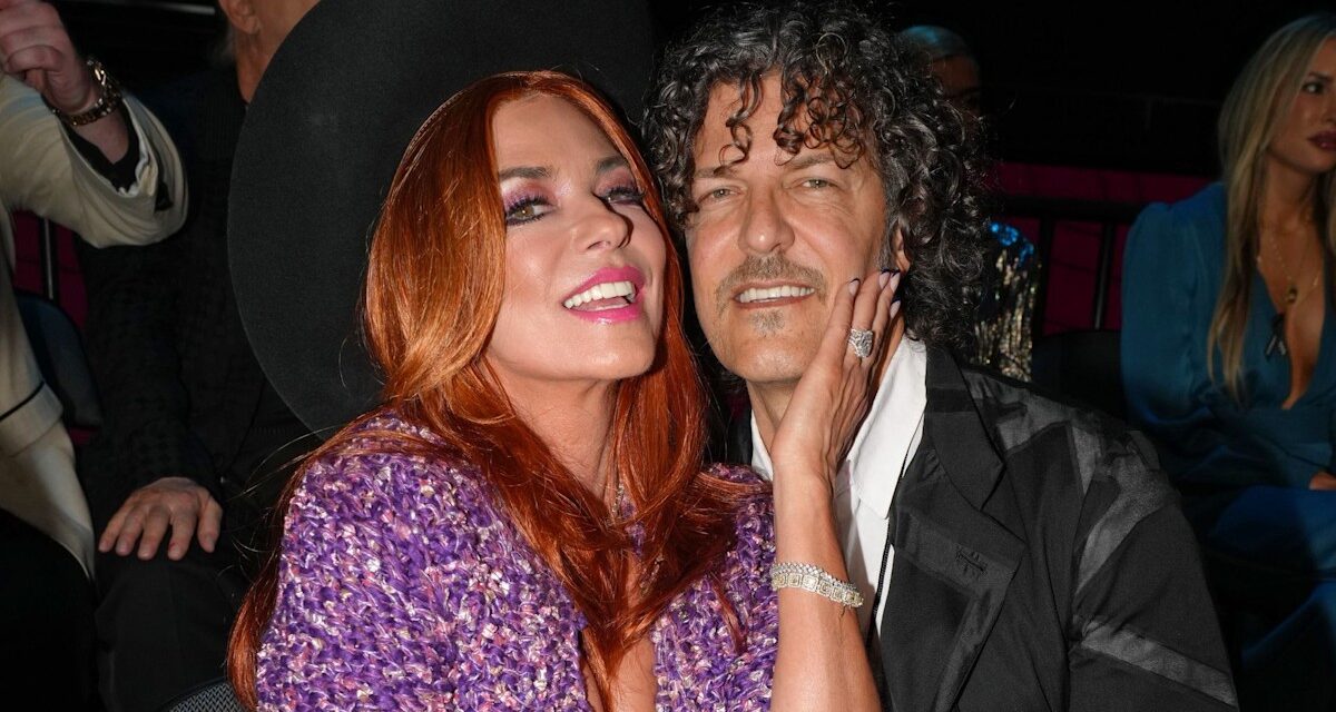 Shania Twain a capturé en bikini à paille