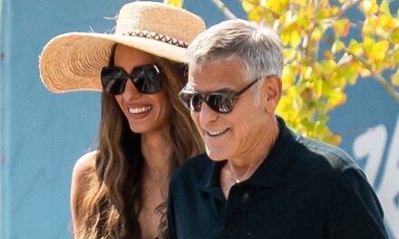 Amal Clooney est une déesse coulée alors qu&rsquo;elle soutient le mari frappé d&rsquo;une maladie George