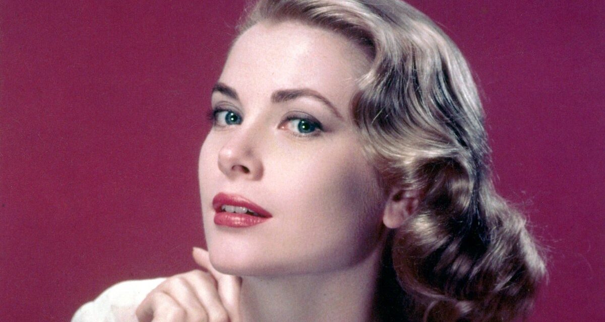 La véritable bague de fiançailles Cartier de 100 000 $ de Grace Kelly avant le diamant historique de 4 millions de dollars