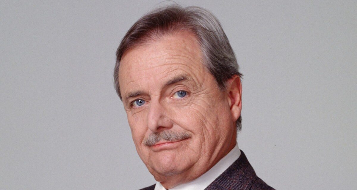 La star de sitcom bien-aimée, maintenant âgée de 98 ans, montre une apparence juvénile dans une nouvelle photo