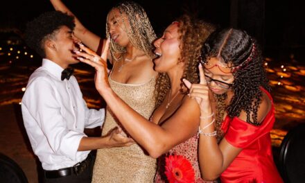 La «belle» surprise de mariage de Mel B de Child Angel, 18 ans, au coucher du soleil – exclusive