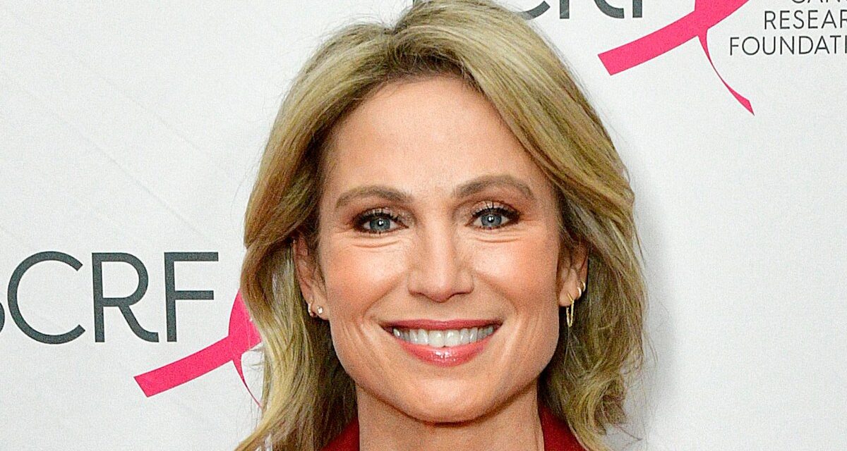 Amy Robach absorbe le soleil en bikini rose vif en escapade avec TJ Holmes et ses filles