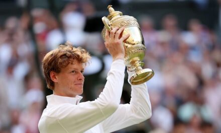 À l&rsquo;intérieur du tennis no. 1 La valeur nette de Jannik Sinner alors qu&rsquo;il tire pour la 2e victoire ouverte américaine